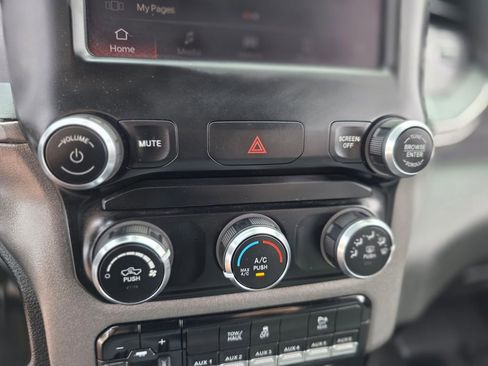 Used 2022 RAM 2500 Tradesman image 29