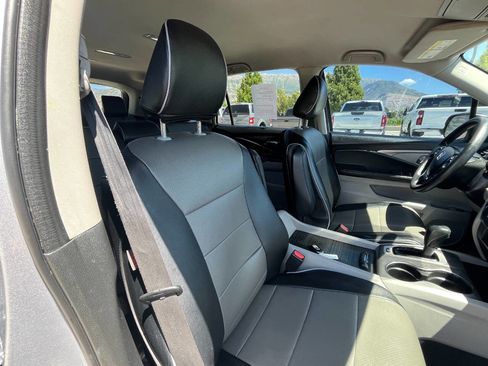 Used 2017 Honda Pilot EX image 18