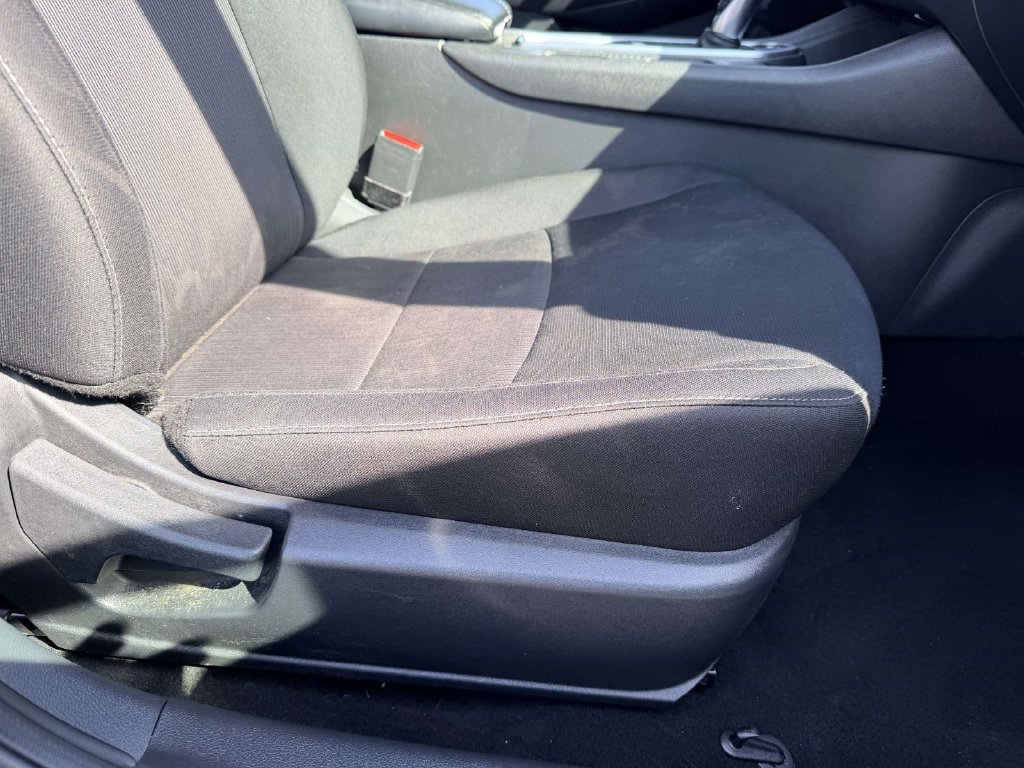 Used 2024 Nissan Sentra SV FWD image 8