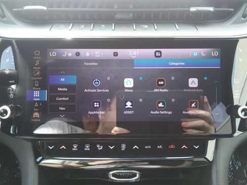 Used 2026 Jeep Grand Cherokee Limited AWD/4WD image 26