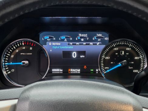 Used 2022 Ford F250 Lariat w/ Tremor Off-Road Package image 27