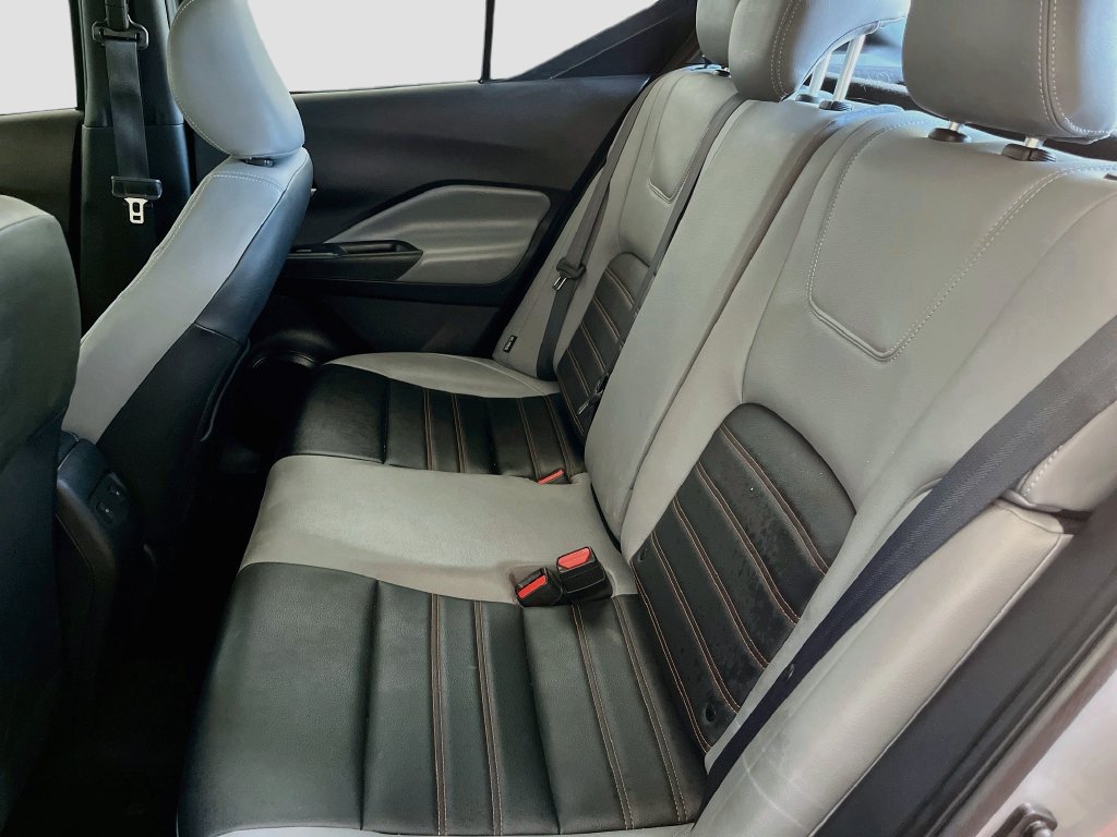 Used 2023 Nissan Kicks SR w/ SR Premium Package FWD image 23
