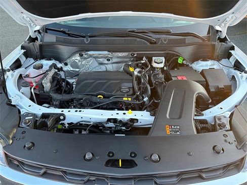 New 2026 Chevrolet Trax LT image 32