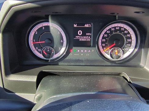 Used 2018 RAM 3500 Tradesman w/ Chrome Appearance Group image 11