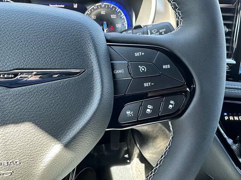 New 2026 Chrysler Pacifica Select w/ S Appearance Package FWD image 25