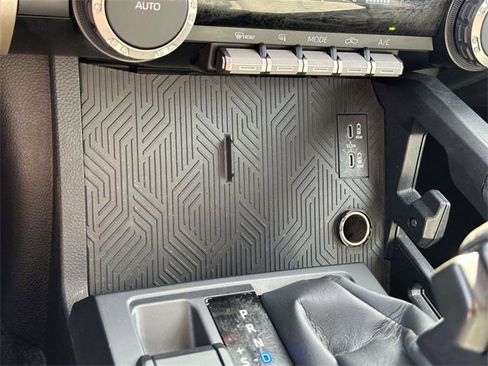 Used 2024 Toyota Tacoma TRD Off-Road image 22