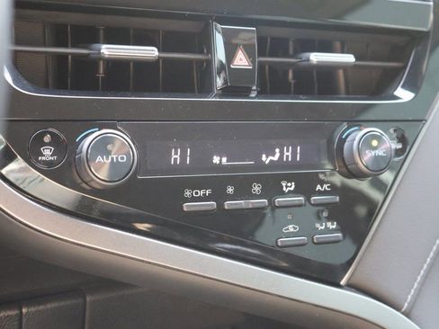 Used 2022 Toyota Camry XSE w/ Cold Weather Package image 35