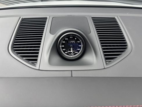 New 2026 Porsche Macan S image 26