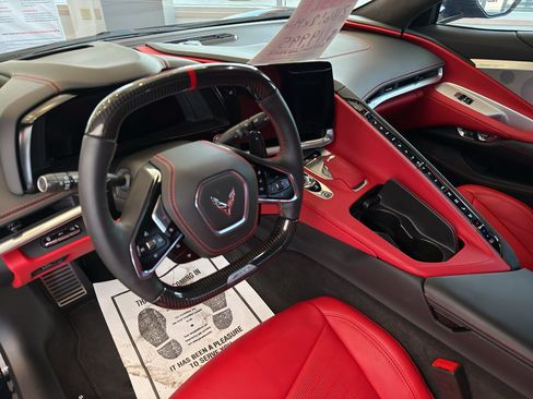 Used 2024 Chevrolet Corvette Z06 RWD image 12