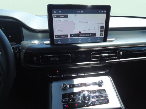 Certified 2023 Lincoln Aviator AWD w/ Premium Package image 15