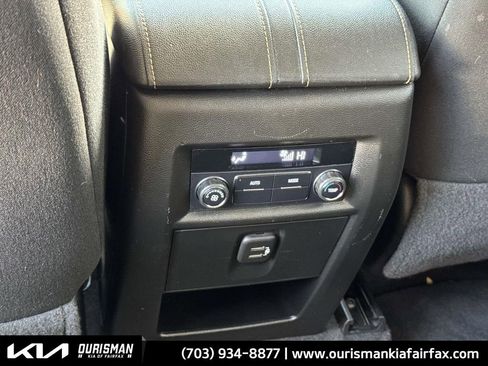 Used 2019 Chevrolet Traverse LT image 25