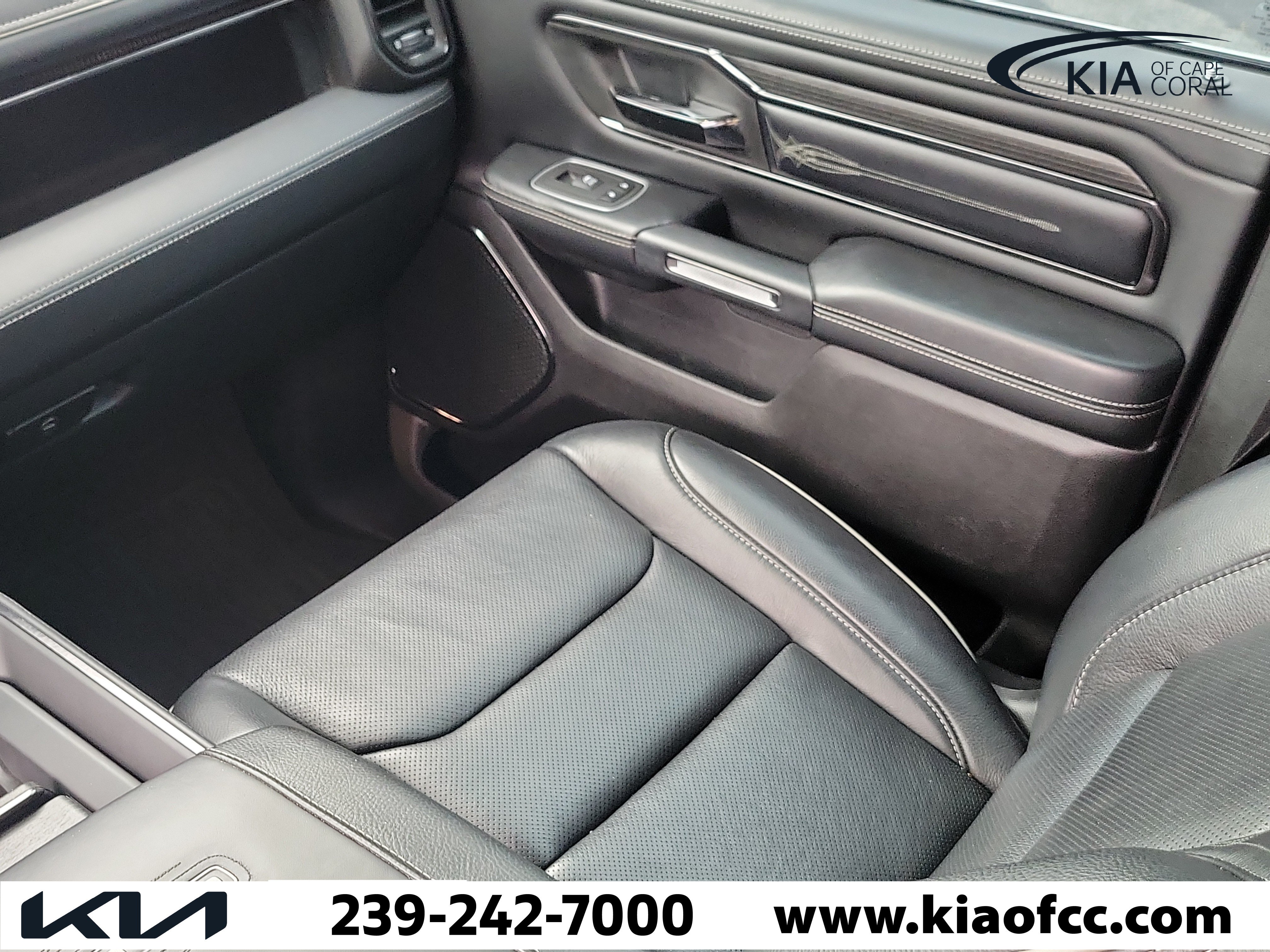 Used 2022 RAM 1500 Limited w/ Body Color Bumper Group AWD/4WD image 17