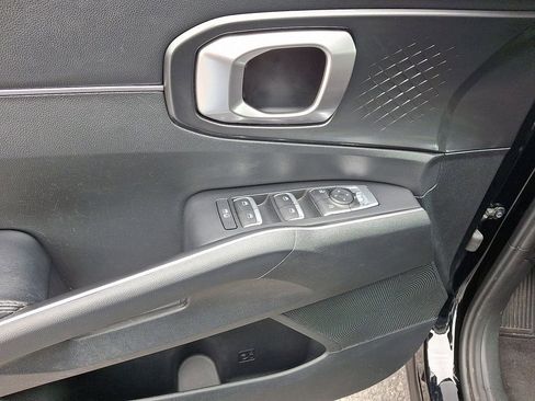 Certified 2021 Kia Sorento S w/ Panoramic Sunroof Package image 13