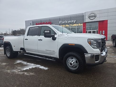 Used 2020 GMC Sierra 3500 4x4 Crew Cab w/ Gooseneck/5TH Wheel Package image 1