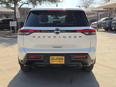 New 2026 Nissan Pathfinder SV image 4