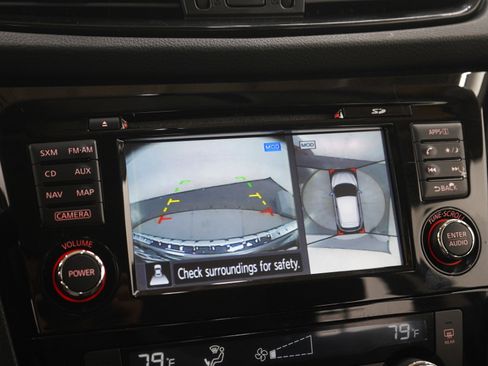 Used 2018 Nissan Rogue Sport SV w/ SV Technology Package image 28