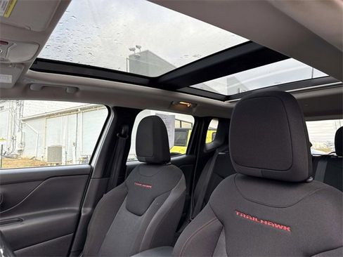 Used 2020 Jeep Renegade Trailhawk w/ UConnect 8.4 Nav Group image 3