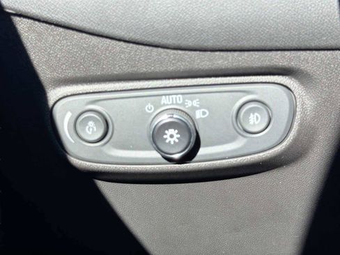 Used 2023 Chevrolet Equinox Premier w/ LPO, Floor Liner Package image 26