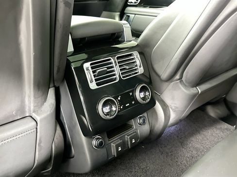 Used 2020 Land Rover Range Rover HSE AWD/4WD image 25