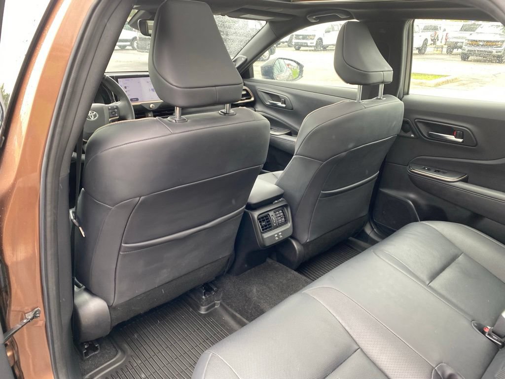 Used 2023 Toyota Crown Platinum AWD/4WD image 29