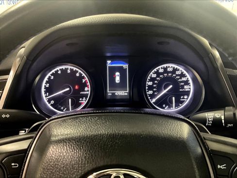 Used 2024 Toyota Camry SE image 24
