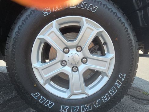 Used 2019 Jeep Wrangler Unlimited Sport S image 11