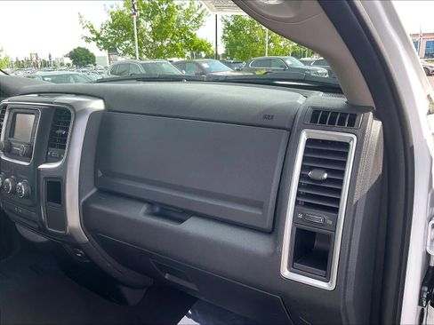 Used 2024 RAM 1500 Classic SLT AWD/4WD image 18