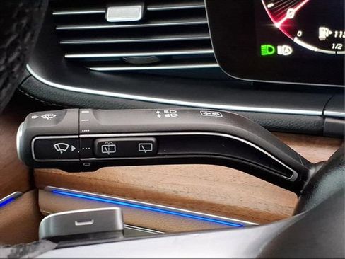 Used 2024 Mercedes-Benz GLS 450 4MATIC image 28