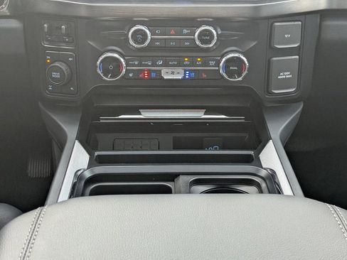 New 2025 Ford F250 Lariat w/ Lariat Ultimate Package image 22