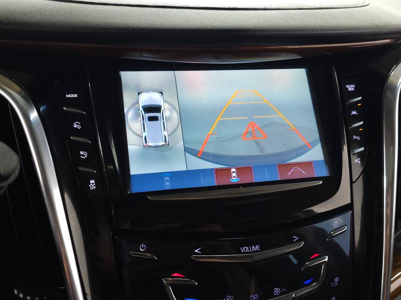 Used 2017 Cadillac Escalade Luxury AWD/4WD image 23
