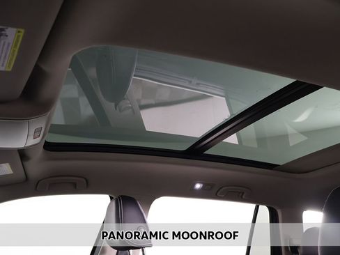 Used 2023 Volkswagen Atlas SEL image 4