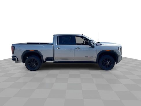 Used 2025 GMC Sierra 2500 AT4 w/ AT4 Premium Plus Package image 9