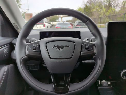 Used 2022 Ford Mustang Mach-E Select w/ Comfort/Technology Package image 23