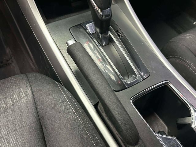 Used 2013 Honda Accord Sport image 38