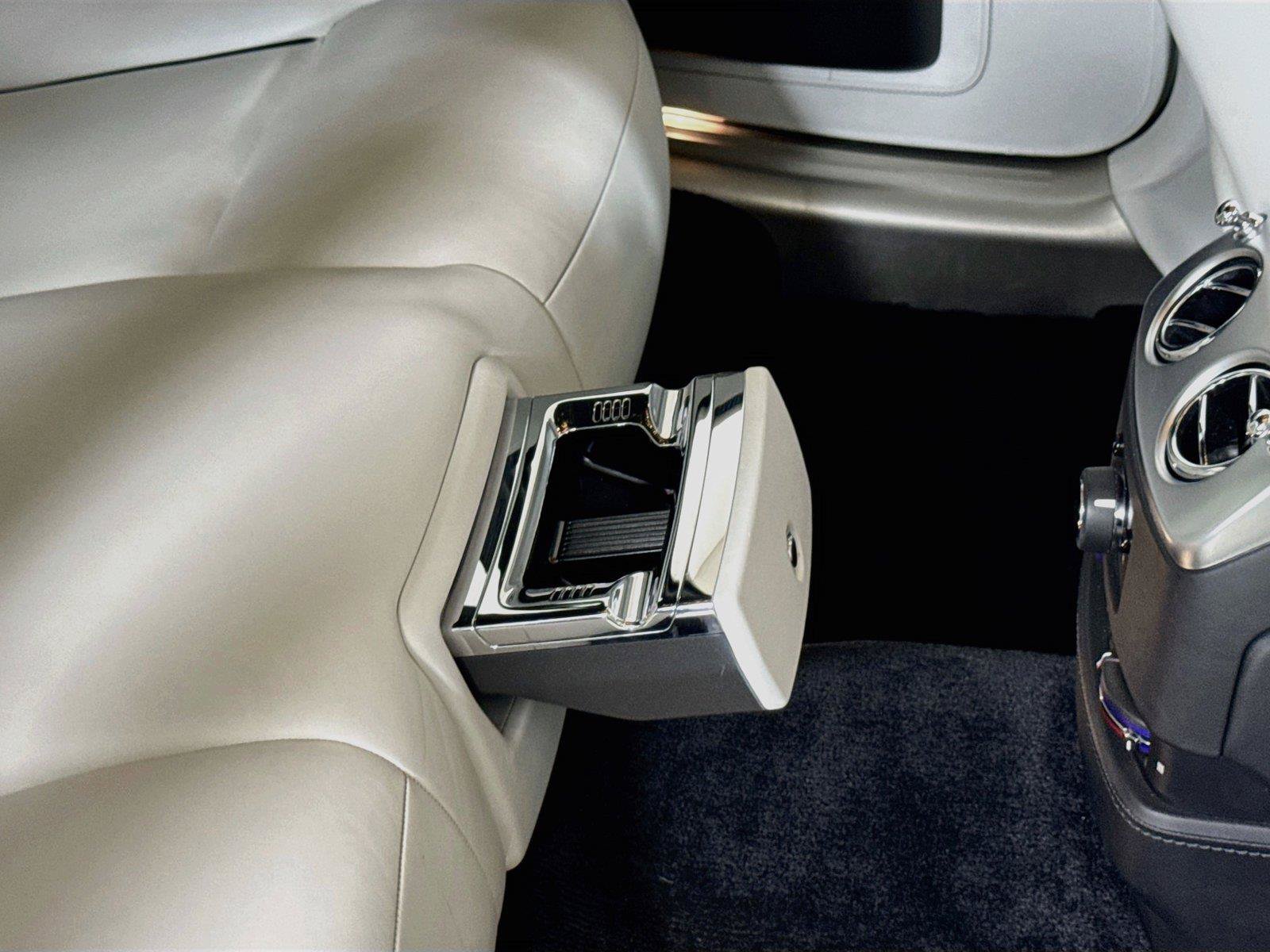 Used 2019 Rolls-Royce Ghost RWD image 30