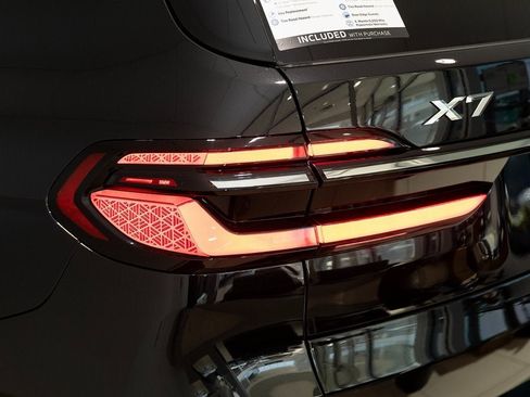 New 2026 BMW X7 xDrive40i w/ M Sport Package image 9