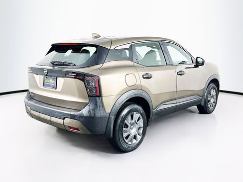 Used 2025 Nissan Kicks S image 9