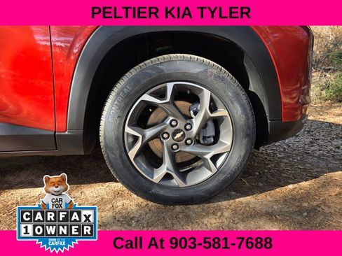 Used 2024 Chevrolet Trax LT w/ Driver Confidence Package image 9