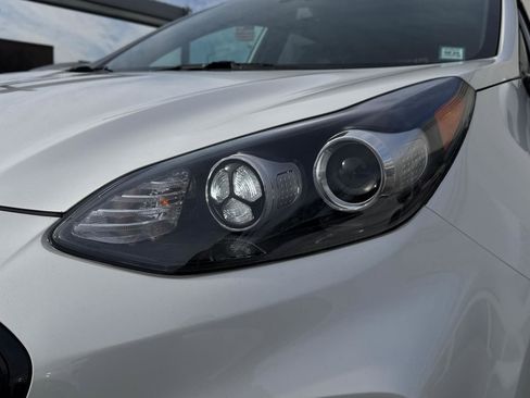 Used 2022 Kia Sportage Nightfall Edition image 12