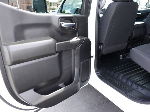 Used 2024 Chevrolet Silverado 1500 W/T w/ WT Value Package AWD/4WD image 19