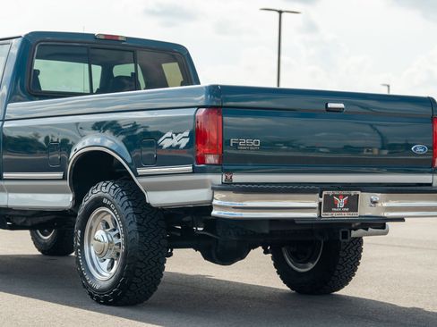 Used 1997 Ford F250 XLT image 17