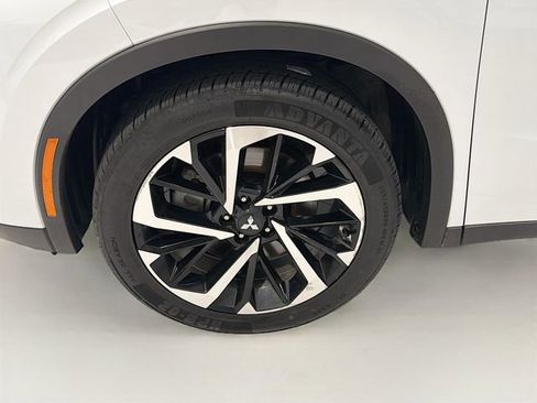Used 2023 Mitsubishi Outlander SE FWD image 28