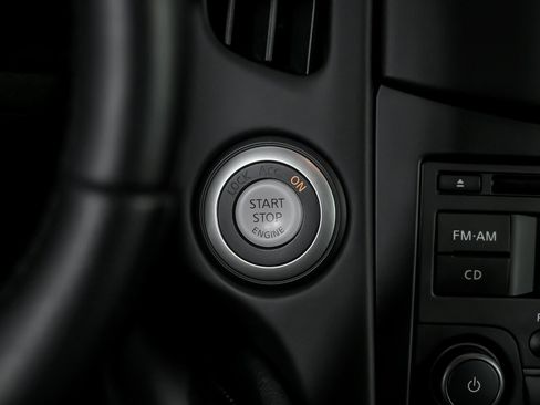 Used 2020 Nissan 370Z w/ Sport Package image 29