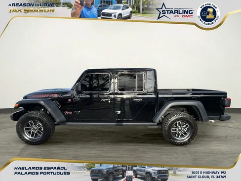 Used 2025 Jeep Gladiator Mojave w/ Safety Group image 3