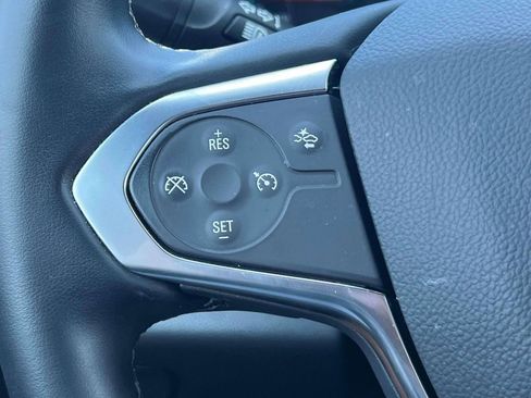Used 2023 Chevrolet Traverse LT AWD/4WD image 24