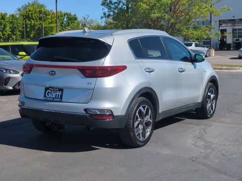 Used 2020 Kia Sportage EX AWD/4WD image 3