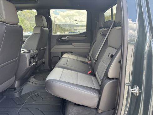 New 2026 Chevrolet Silverado 1500 ZR2 image 25