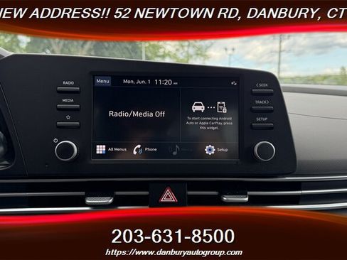Used 2023 Hyundai Elantra SEL w/ Cargo Package FWD image 18