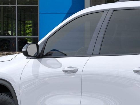 New 2026 Chevrolet Traverse Z71 w/ Enhanced Driving Package image 12