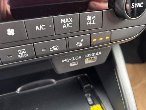 New 2026 Subaru Outback Limited image 28